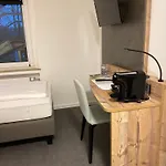 Mintarder Wasserbahnhof Hotel 3*