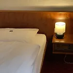 Hotel Mintarder Wasserbahnhof 3*
