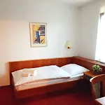 Mintarder Wasserbahnhof Hotel