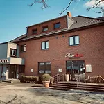 Hotel Mintarder Wasserbahnhof