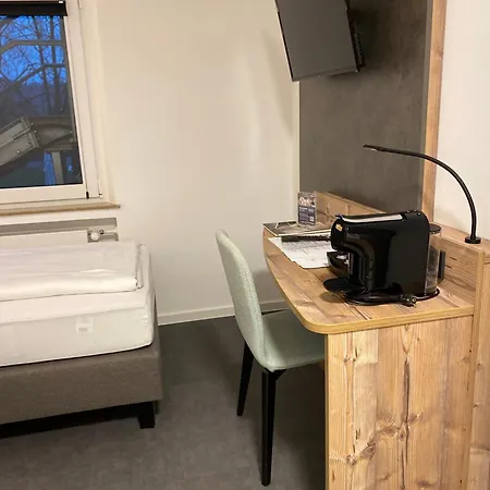 Mintarder Wasserbahnhof Hotel 3*