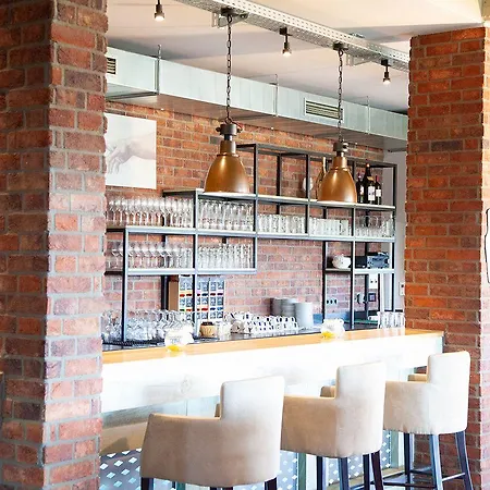 Mintarder Wasserbahnhof 3*