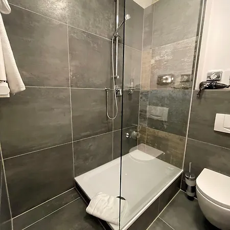 Szálloda Mintarder Wasserbahnhof 3*