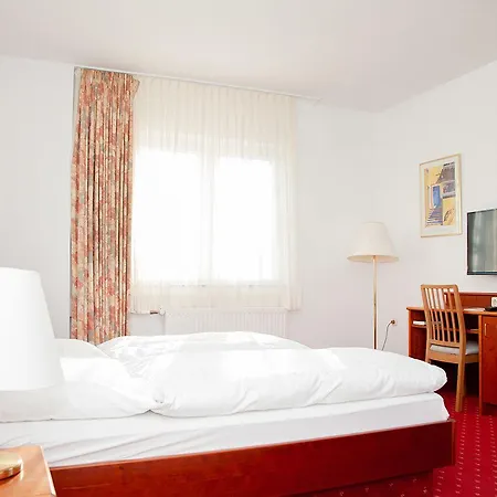 Szálloda Mintarder Wasserbahnhof 3*