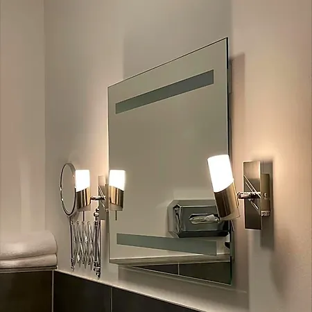 Mintarder Wasserbahnhof 호텔 3*