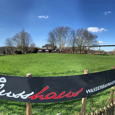 Mintarder Wasserbahnhof Szálloda 3*