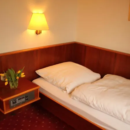 Mintarder Wasserbahnhof Szálloda