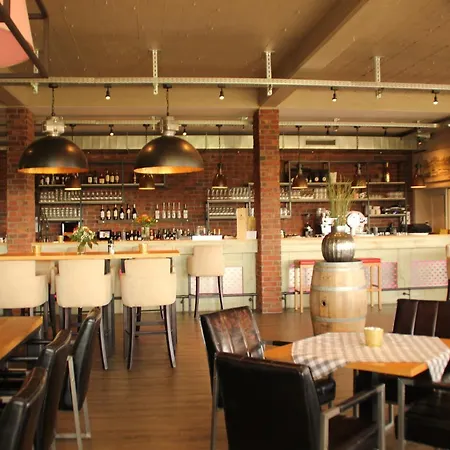 Mintarder Wasserbahnhof Szálloda