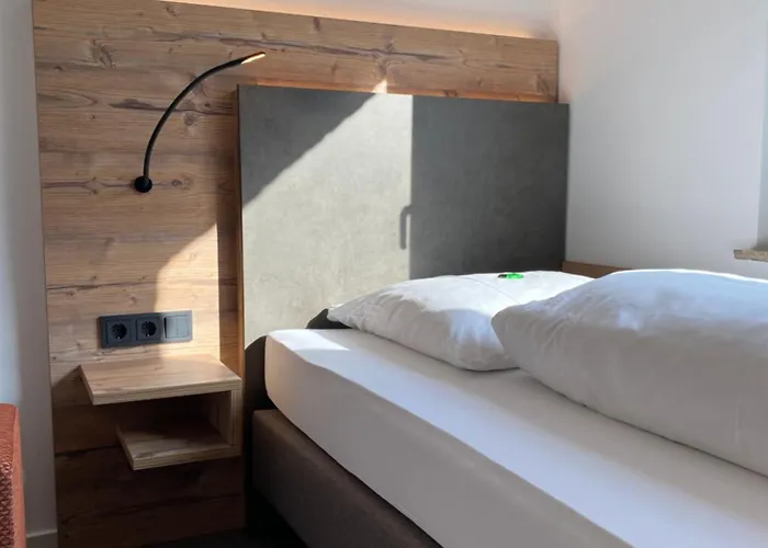 Mintarder Wasserbahnhof 3*