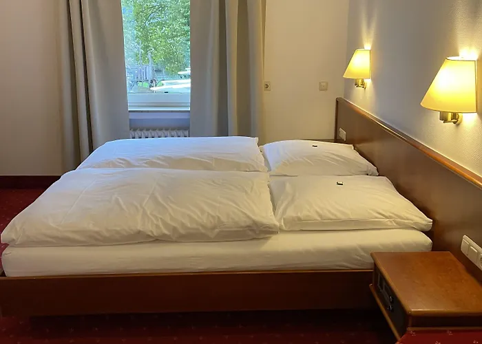 Mintarder Wasserbahnhof 3*