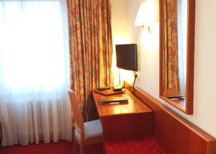 Mintarder Wasserbahnhof Hotel