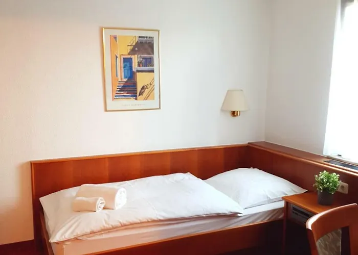 Mintarder Wasserbahnhof Hotel