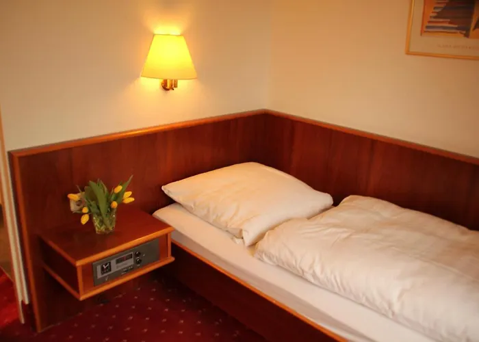 Mintarder Wasserbahnhof Hotel